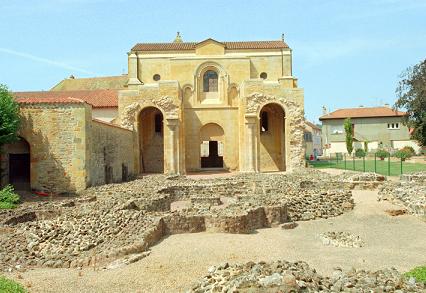 Les fondations des églises abbatiales